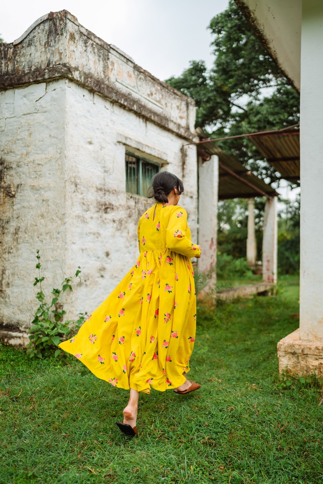 TREEJM's Rangeela Dress in vibrant lime yellow is handwoven cotton perfection, with flowing gathers ideal for sunny days. Enjoy its comfort and distinct print.